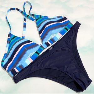 NWOT! AERIE Navy Striped Cheekie Bikini Set XL top and XXL bottoms